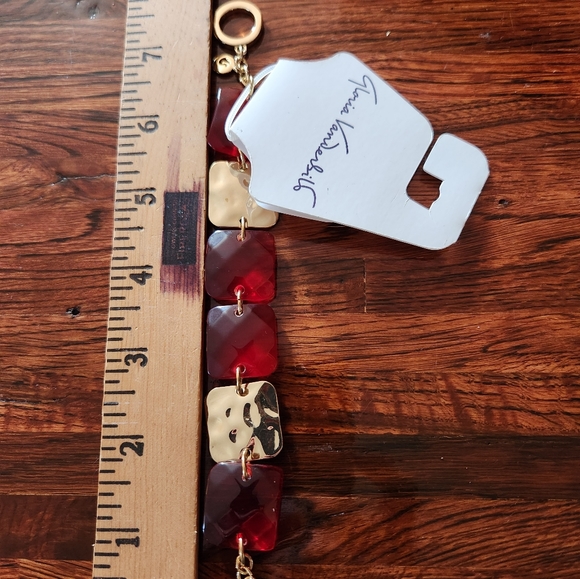 Gloria Vanderbilt Red & Gold Bracelet - Picture 3 of 3
